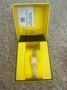 Invicta Gold Tone Watch with Brushed Bracelet